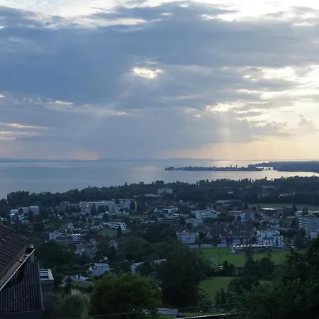 Aussergewoehnliches Loft Am Pfaenderhang Mit Seeblick Appartamento