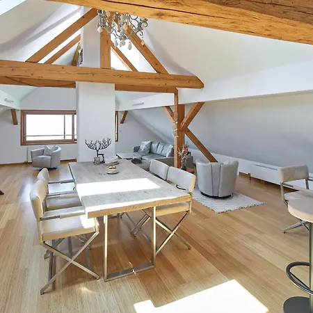 Aussergewoehnliches Loft Am Pfaenderhang Mit Seeblick Appartamento Lochau