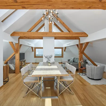Aussergewoehnliches Loft Am Pfaenderhang Mit Seeblick * Lochau