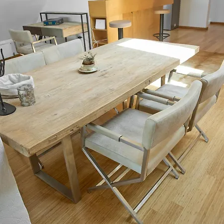 Aussergewoehnliches Loft Am Pfaenderhang Mit Seeblick *